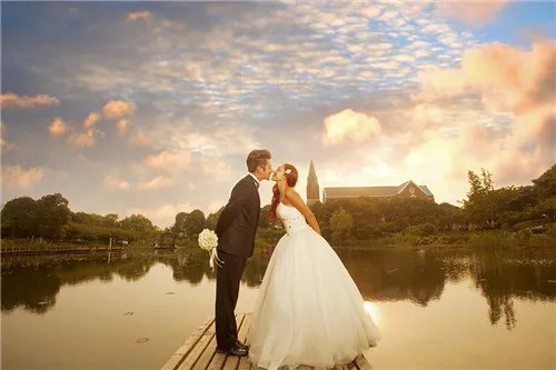 虹口婚纱摄影哪家好 上海拍婚纱哪家比较好
