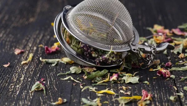 哪些人不适合喝黄芪水