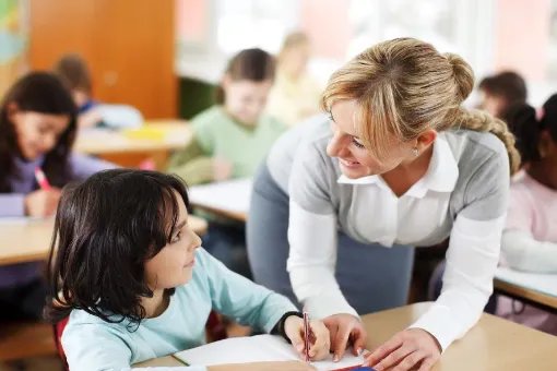 this afternoon用什么时态？