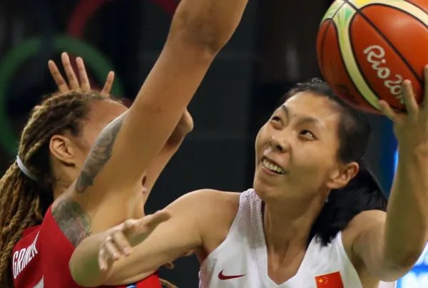 中国女篮对新西兰女篮