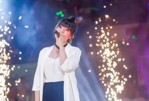 牛奶咖啡最受欢迎歌曲top10：《星星》上榜，第二满是心酸