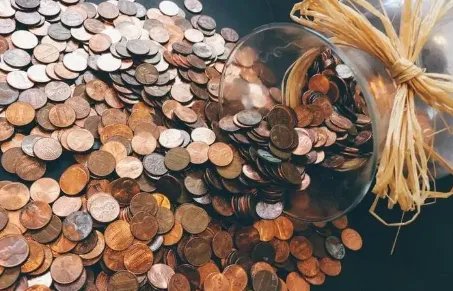 国家对影视行业发布了限薪令，你怎么看待这件事？