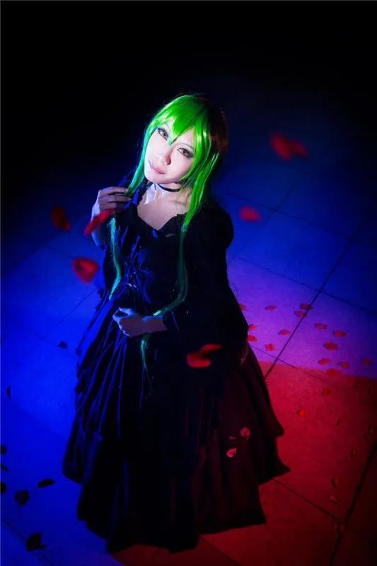 反叛的鲁路修和cc是什么关系?