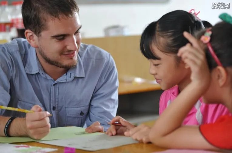 英语培训价格一般多少 一对一英语培训多少钱