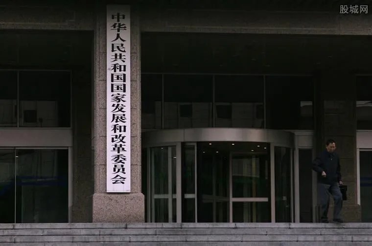 发改委回应美日企业撤离中国 外企投资意愿明显增强