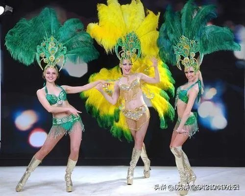 大衣哥朱之文在演艺界成名后，为什么不忘回乡种地？