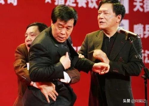 郭德纲拜师侯耀文先生十五周年纪念演出，石富宽、侯震、杨进明等悉数参加，你怎么评价？