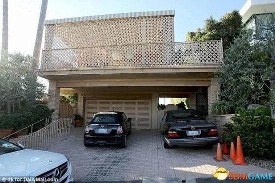 漫威之父斯坦李遭嫌犯袭击 或因债务纠纷所致