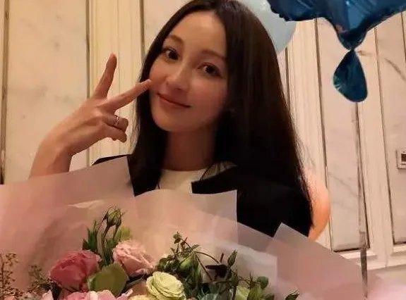 文章是怎么爱上姚笛的？