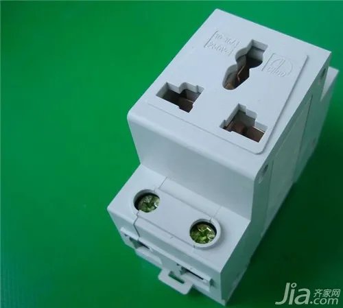 导轨插座如何接 导轨插座拆卸方法