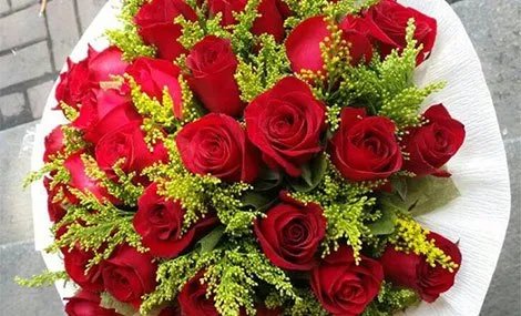 母亲节鲜花快递量超过情人节，这一数据说明了什么问题？