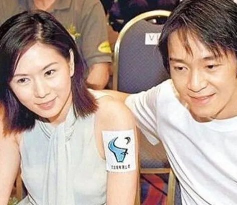 周星驰的老婆和孩子图片 两人交往13年