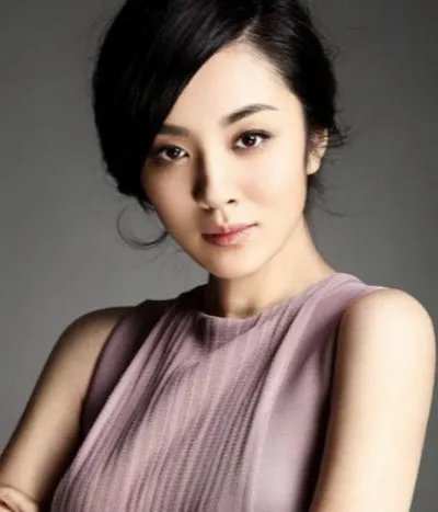 揭秘方依依扮演者是谁 王晓晨挑战各种角色大胆突破