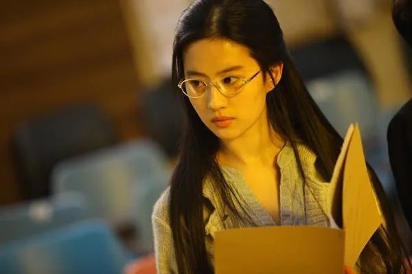 汪小菲吐槽小s穿着，娱乐圈还有哪些艺人穿着“惨不忍睹”？