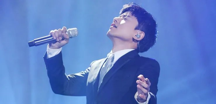 谢娜晒出和张碧晨的合影，难道是在辟谣吗？