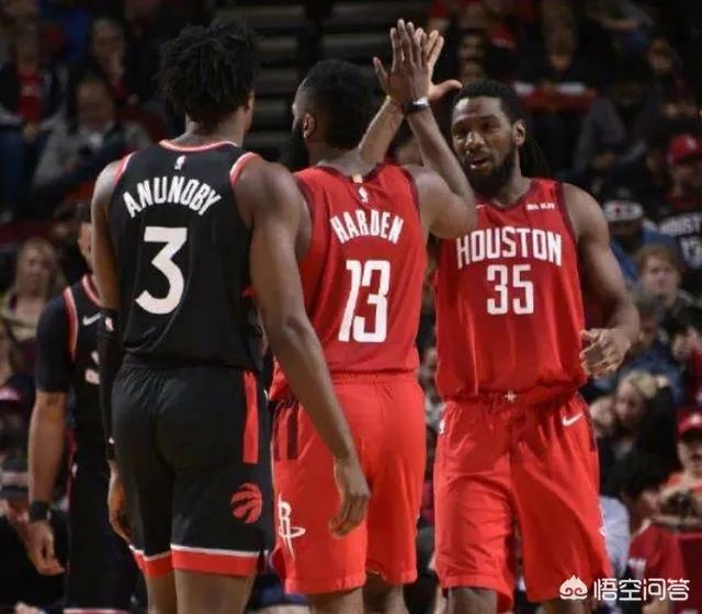 法里埃德加盟火箭已经有将近一个月的时间，你觉得这期间法里埃德的表现怎么样呢？