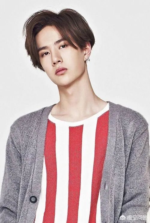 赵丽颖与王一博拍戏被网友晒同框照，你觉得他俩有cp感吗？