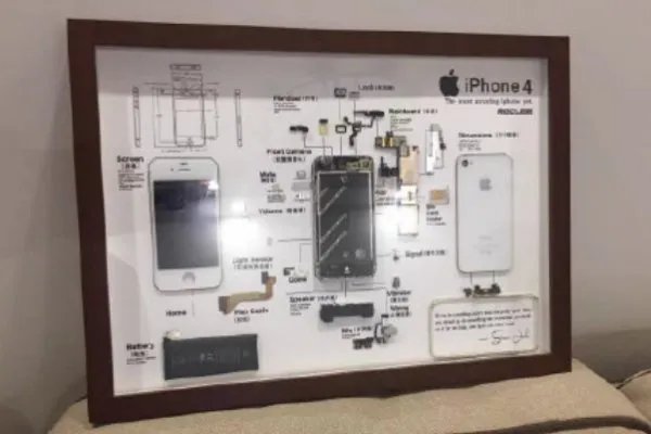 iPhone4被制成标本售卖，你觉得有必要吗？