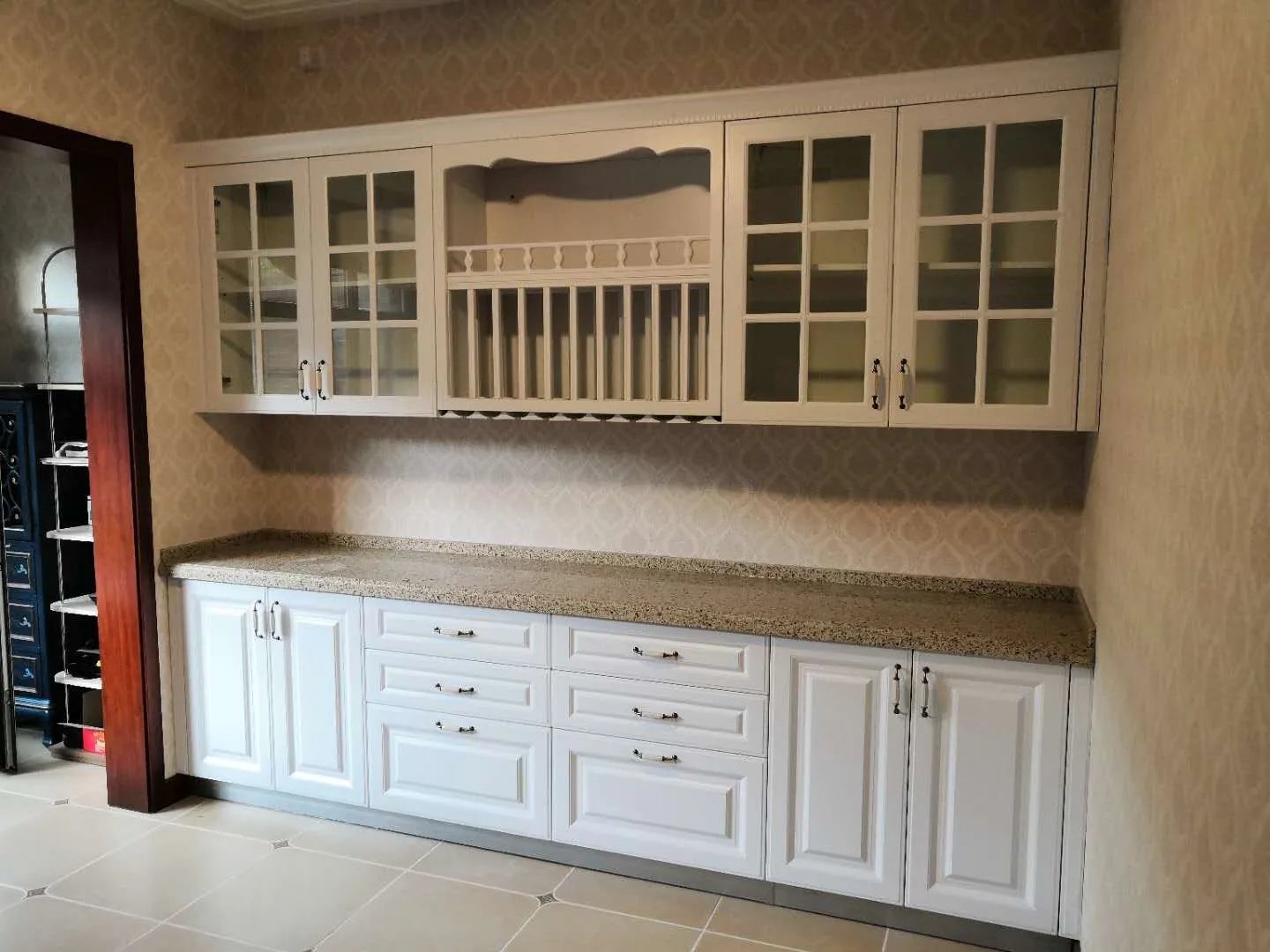 实木橱柜的优点和缺点