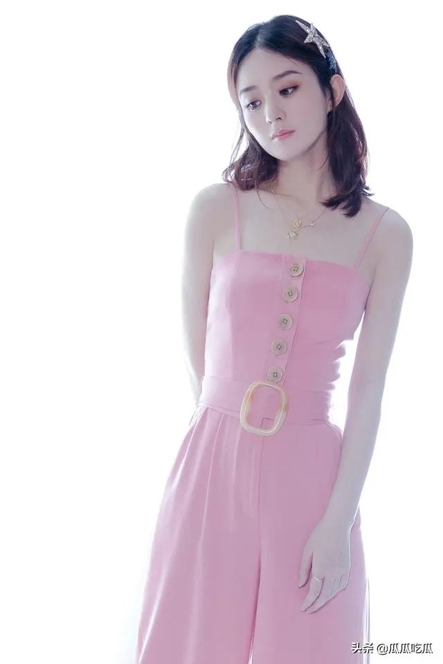 赵丽颖与王一博拍戏被网友晒同框照，你觉得他俩有cp感吗？