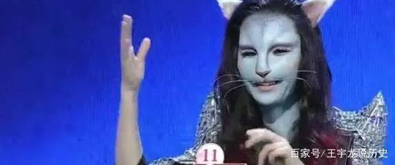 她是非诚勿扰最特殊的女嘉宾,化妆成猫脸无人敢牵手,卸妆后长成什么样?