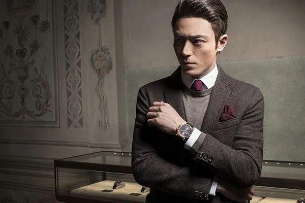 深夜牵手逛街，林心如霍建华的真实关系如何？