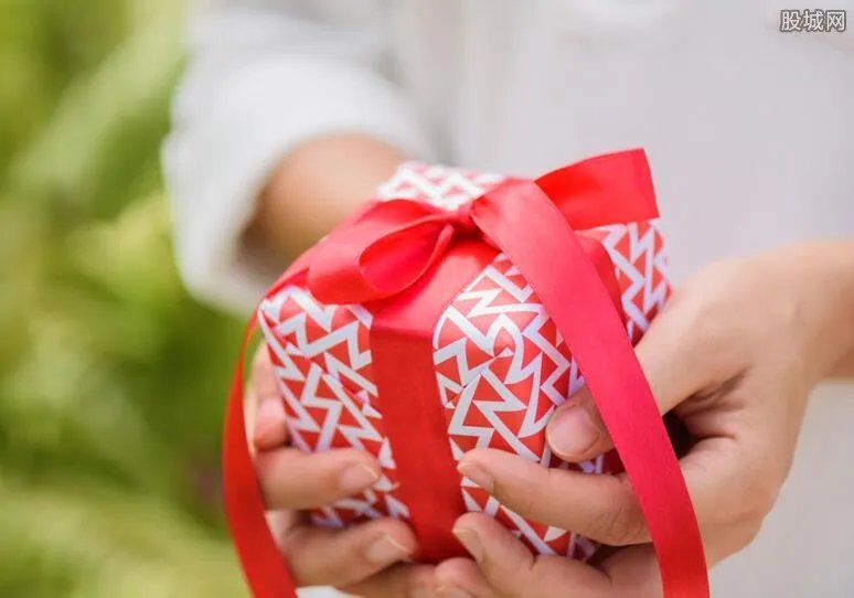 父亲节送爸爸什么礼物 适合送给爸爸的礼物排行榜