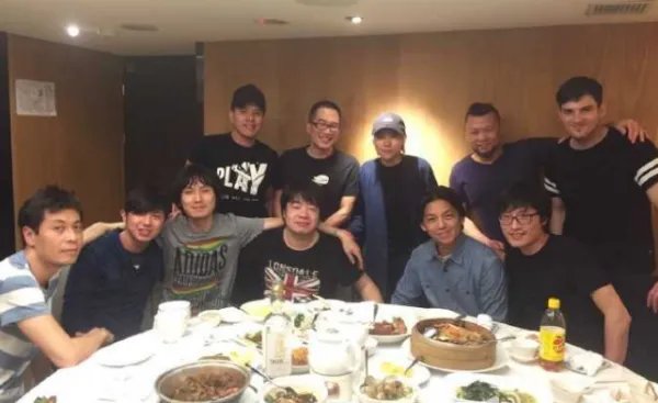 客观的评价,窦靖童是一个合格的歌手吗?