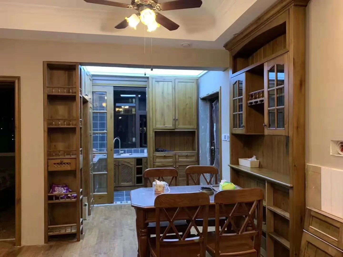 实木橱柜的优点和缺点