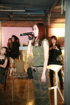 和游戏女王“SASA”亲密接触,M—PARTY全程纪录