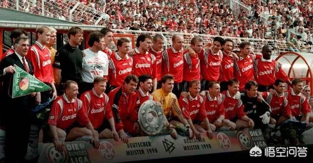 除凯泽斯劳滕外，还有哪支球队升级后就直接夺取联赛冠军？