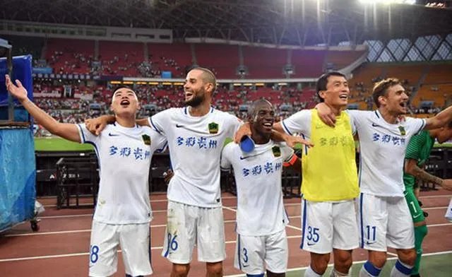 续约曼萨诺，你认为贵州下赛季会取得怎样的成绩？