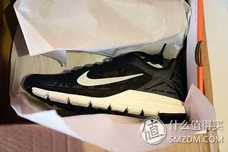Nike 耐克 NIKE ZOOM STRUCTURE+ 17 SHIELD 男款跑步鞋 616304