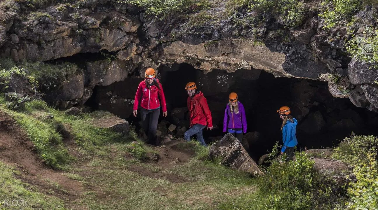 福建驴友越未开发海岸线1死1伤，为何网友评论“两极分化”？