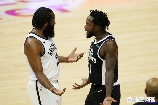 对阵快船,关键一防造成伦纳德进攻犯规,哈登假摔了吗?