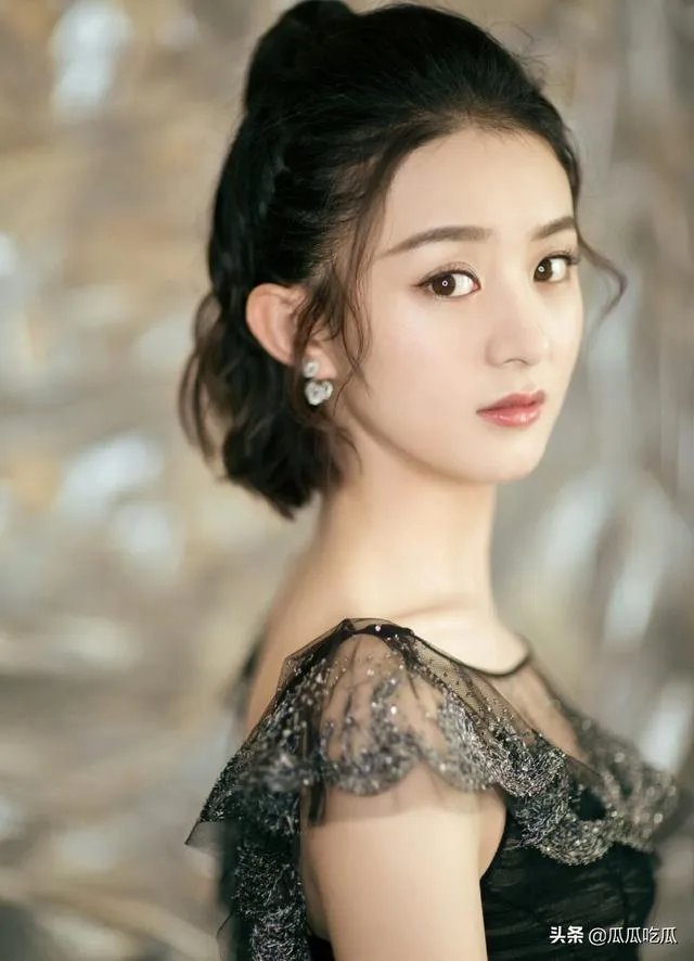 赵丽颖与王一博拍戏被网友晒同框照，你觉得他俩有cp感吗？