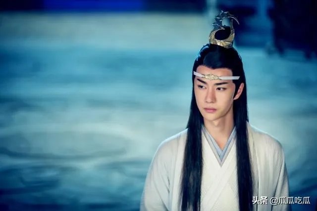 赵丽颖与王一博拍戏被网友晒同框照，你觉得他俩有cp感吗？