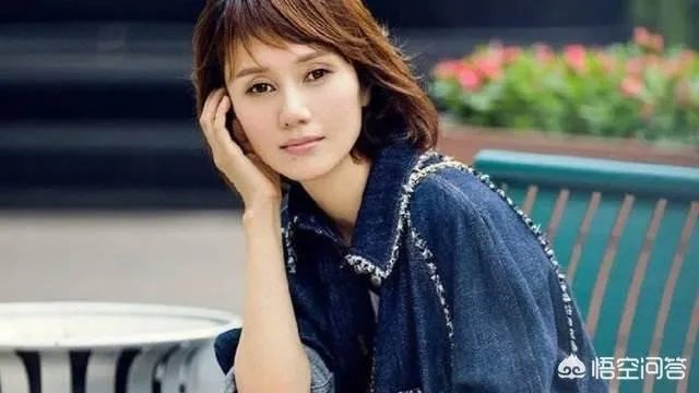 徐峥囧系列第三部《囧妈》,袁泉的严肃脸如何出喜感?