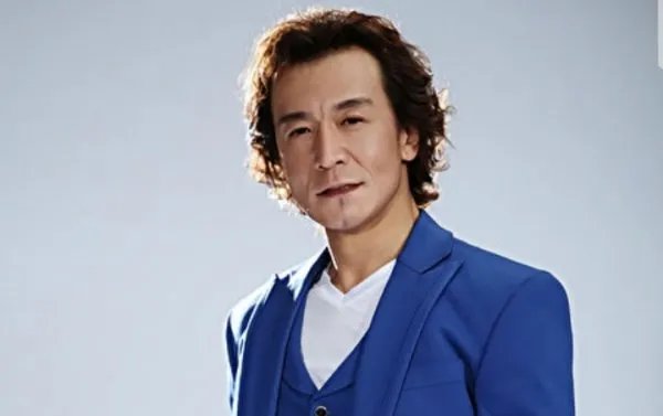 留下2亿遗产的李咏,没有把遗产给妻子,而是给了女儿,为什么?