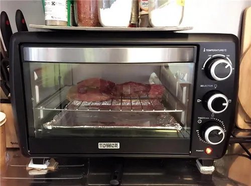 烤箱内的油污怎么去除