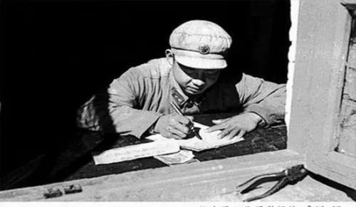 简笔画雷锋头像