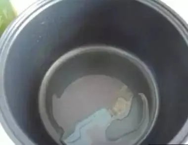 【妙招】电饭锅做蛋糕原来如此简单！保存好，别丢了！