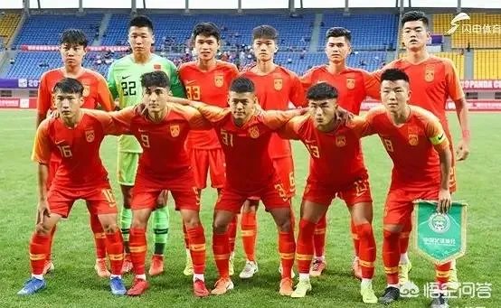 国青0-2负泰国耻辱之战，门将扑球进自家球门，前锋空门推射不进，中国足球还有救吗？