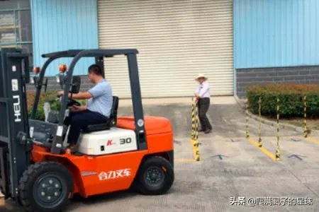 叉车考试倒桩技巧图解?