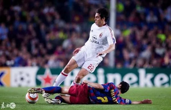 欧冠经典:巴萨vsAC米兰,勾起多少人的回忆