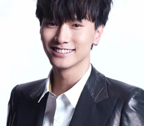 喜爱夜蒲陈柏宇资料大曝光 不一样的白马王子