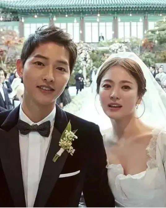 宋仲基：是要多执着，才能从粉丝迷弟变成老公