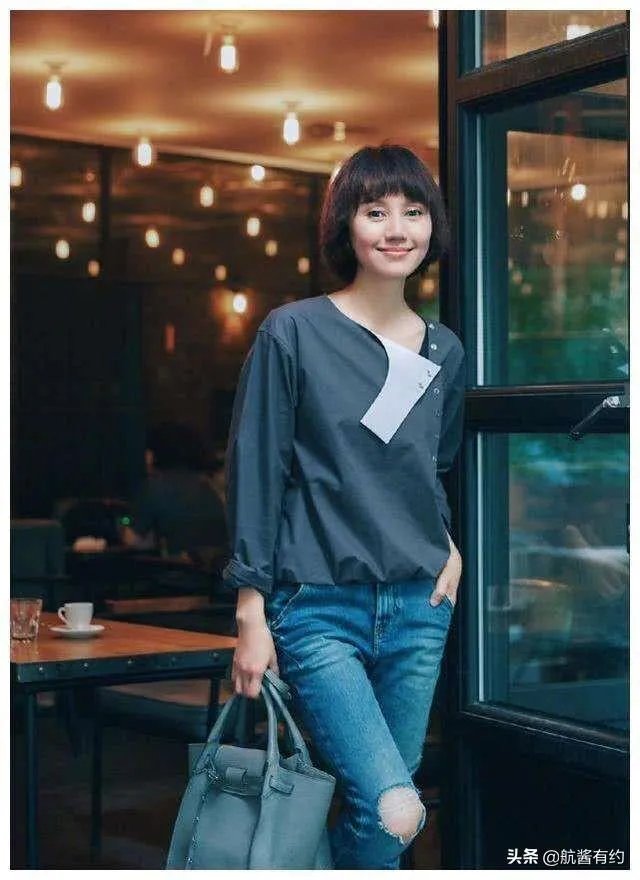 徐峥囧系列第三部《囧妈》,袁泉的严肃脸如何出喜感?