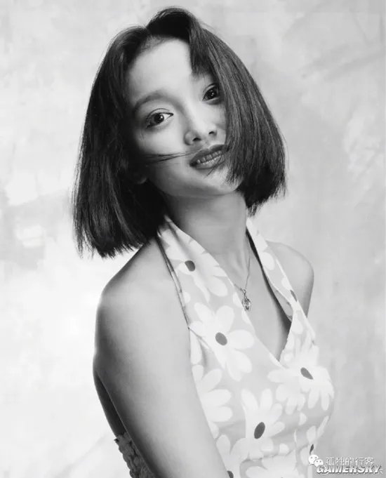 周迅19岁旧照写真晒出 灵动可爱纯欲动人