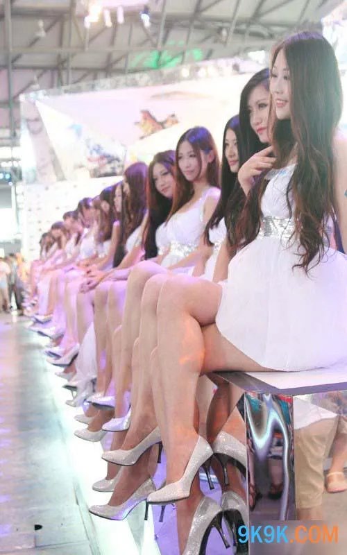 showgirl价目表包夜潜规则 游戏圈黑幕揭秘